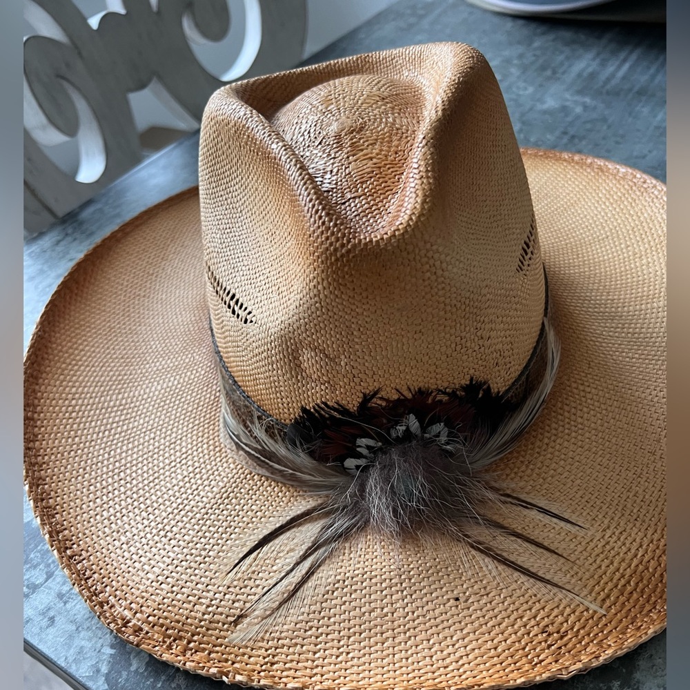 Straw vintage looking Charlie 1 cowboy hat size small